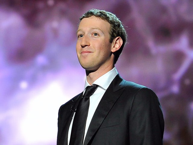 36 tuổi, Mark Zuckerberg chỉ mất hơn 1 giờ để kiếm được số tiền một người cả đời mới làm được - Ảnh 2.