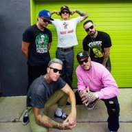 hollywoodundead