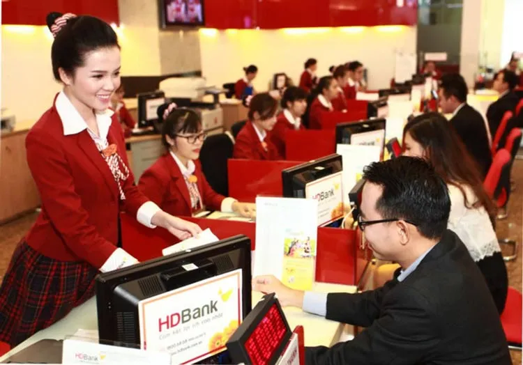 Ảnh minh họa – Làm giao dịch viên ngân hàng 6 năm, thành công của tôi đơn giản chỉ là nụ cười hài lòng của khách