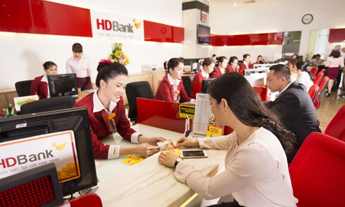 Ảnh minh họa – HDBank và chế độ lương khởi điểm cho nhân sự mới